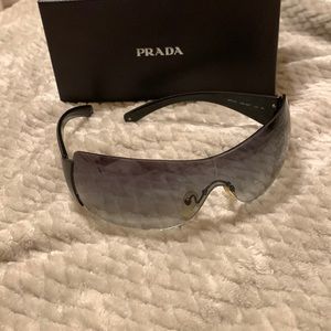 Prada SPR041 black sunglasses with case and box